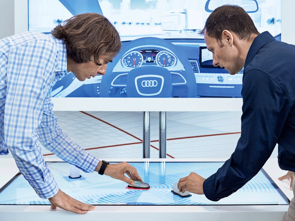 Audi utiliza técnicas de realidad virtual para ensayar la conducción pilotada del futuro