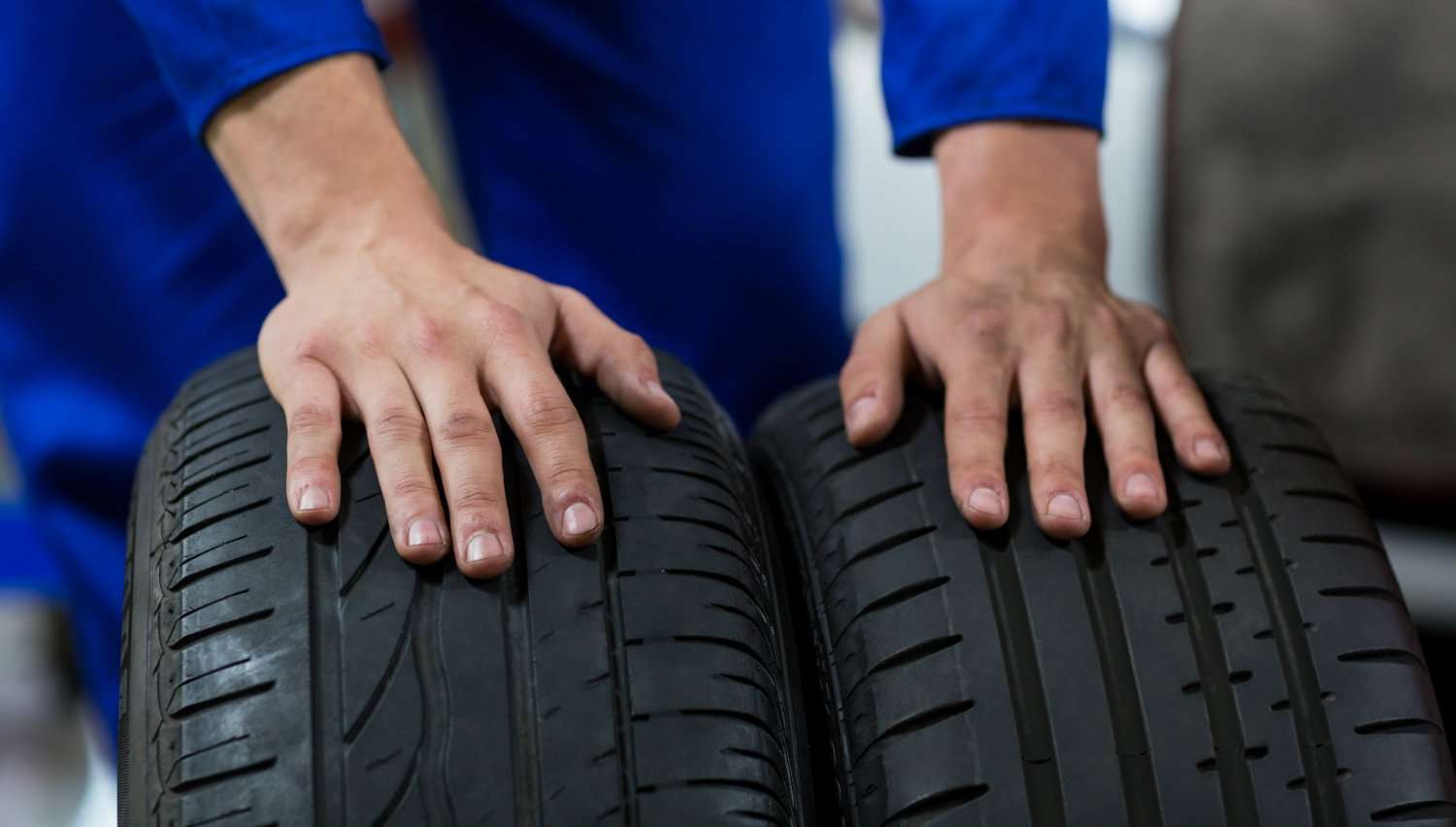 Cómo saber si tus neumáticos están gastados con un sencillo truco