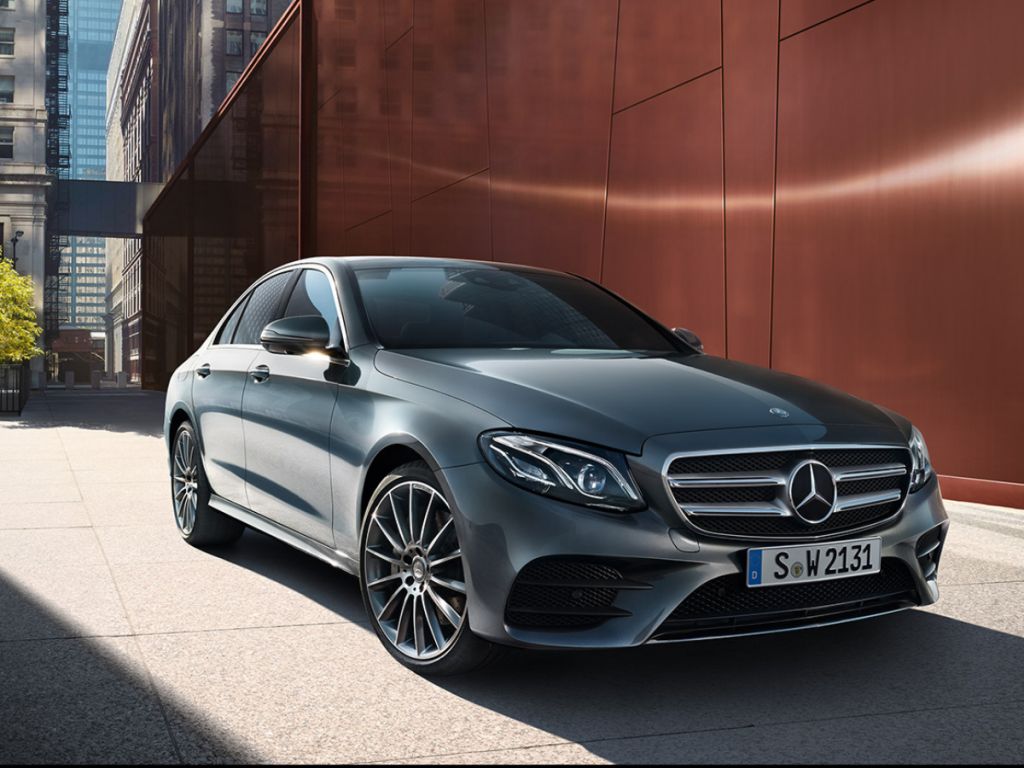 Mercedes-Benz CLASSE E LIMOUSINE