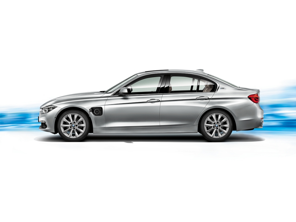 BMW 330e iPerformance