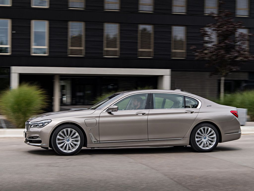 BMW 740e iPerformance