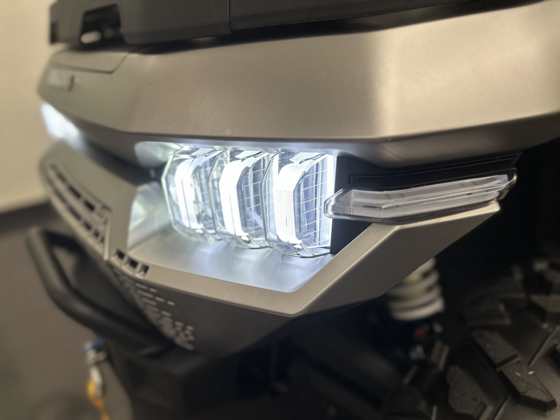 Benda Redstone 550 R2 DL+ EPS (T3)