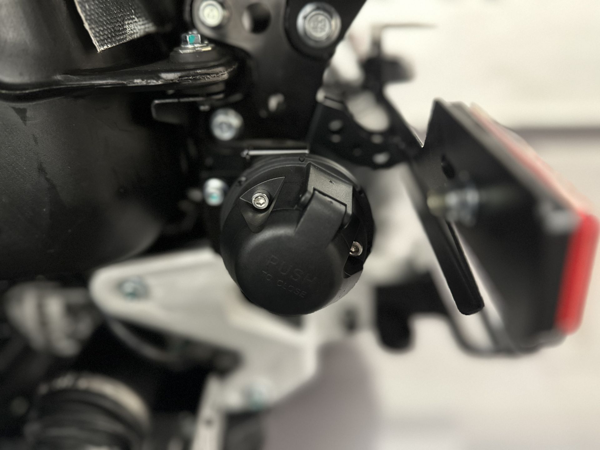 Benda Redstone 550 R2 DL+ EPS (T3)