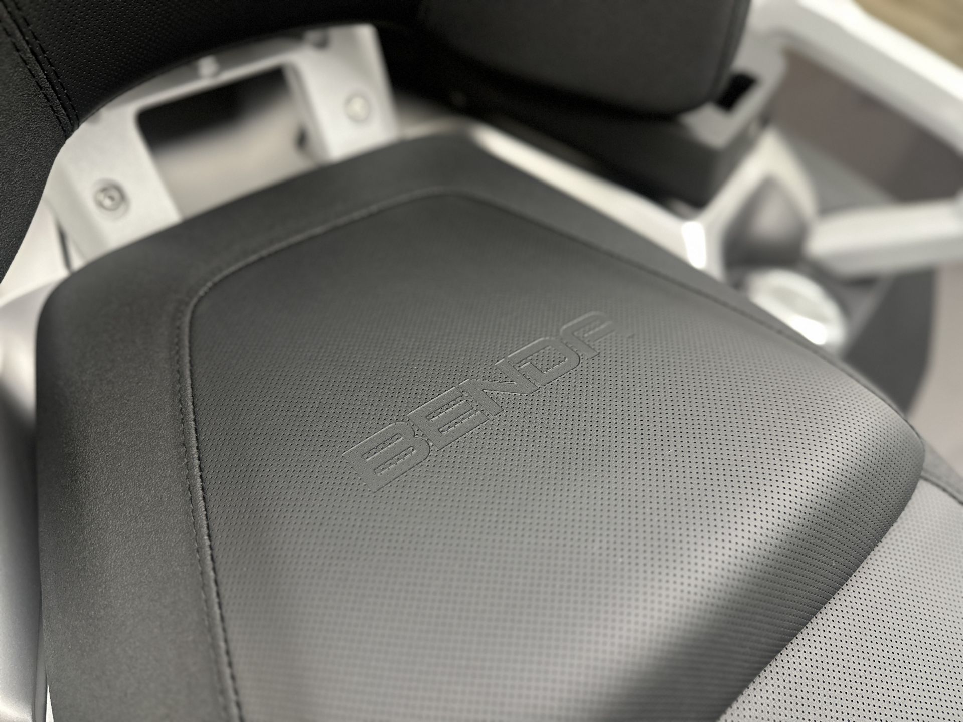 Benda Redstone 550 R2 DL+ EPS (T3)