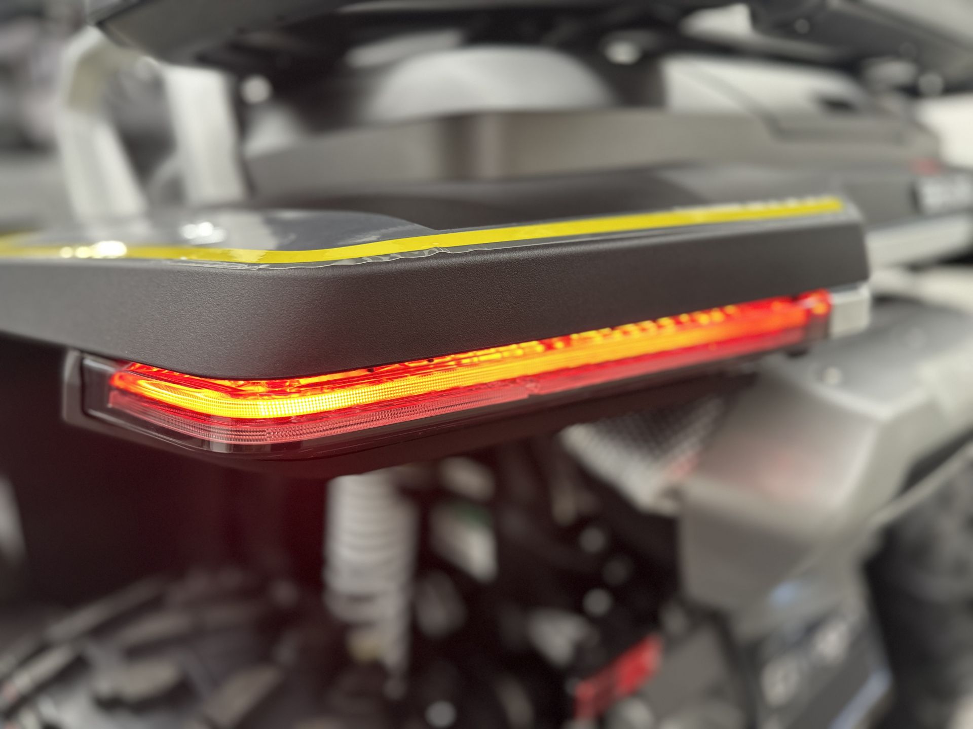 Benda Redstone 1000 R2 + EPS (T3-ROMA)