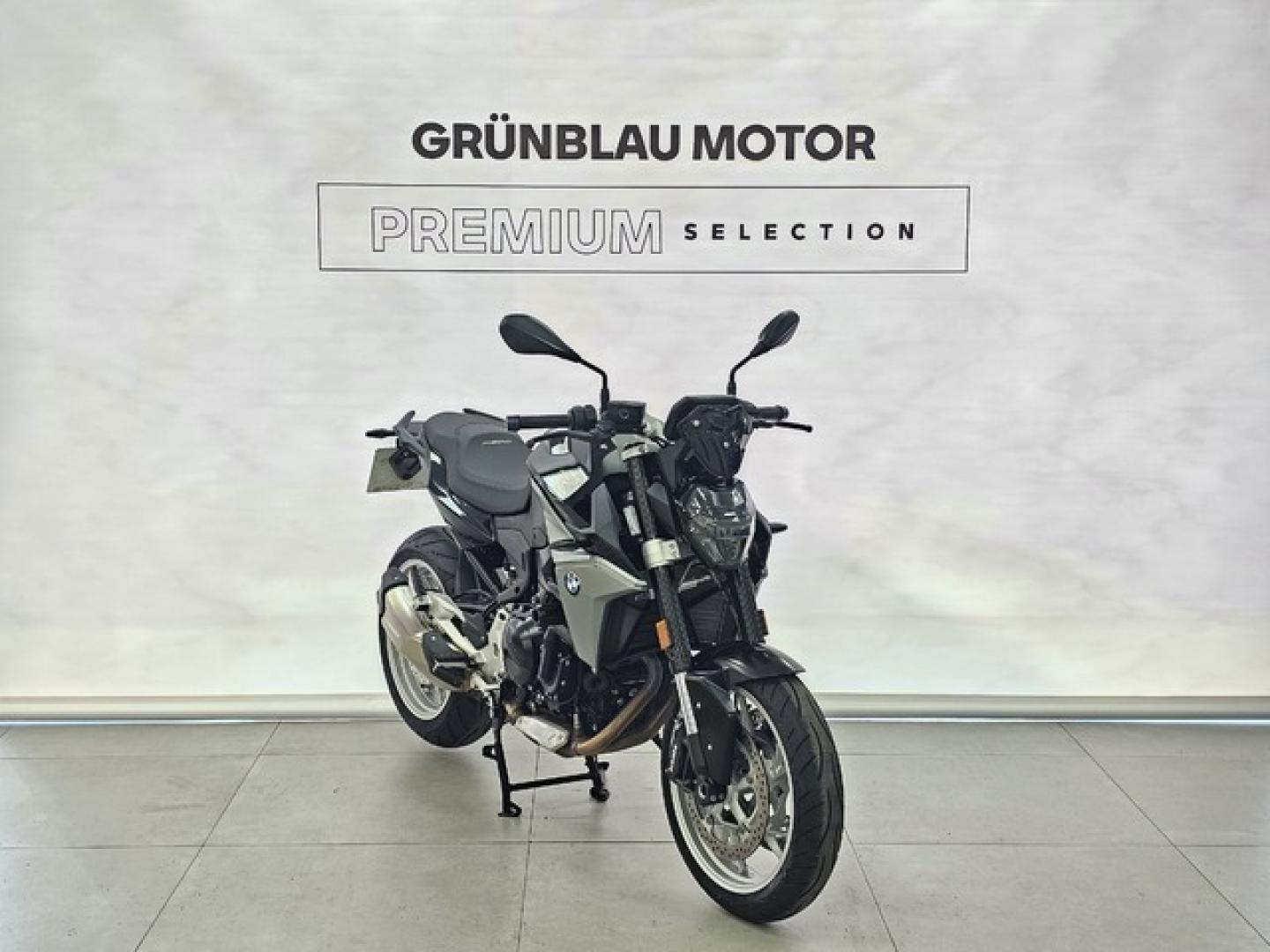 BMW F 900 R 