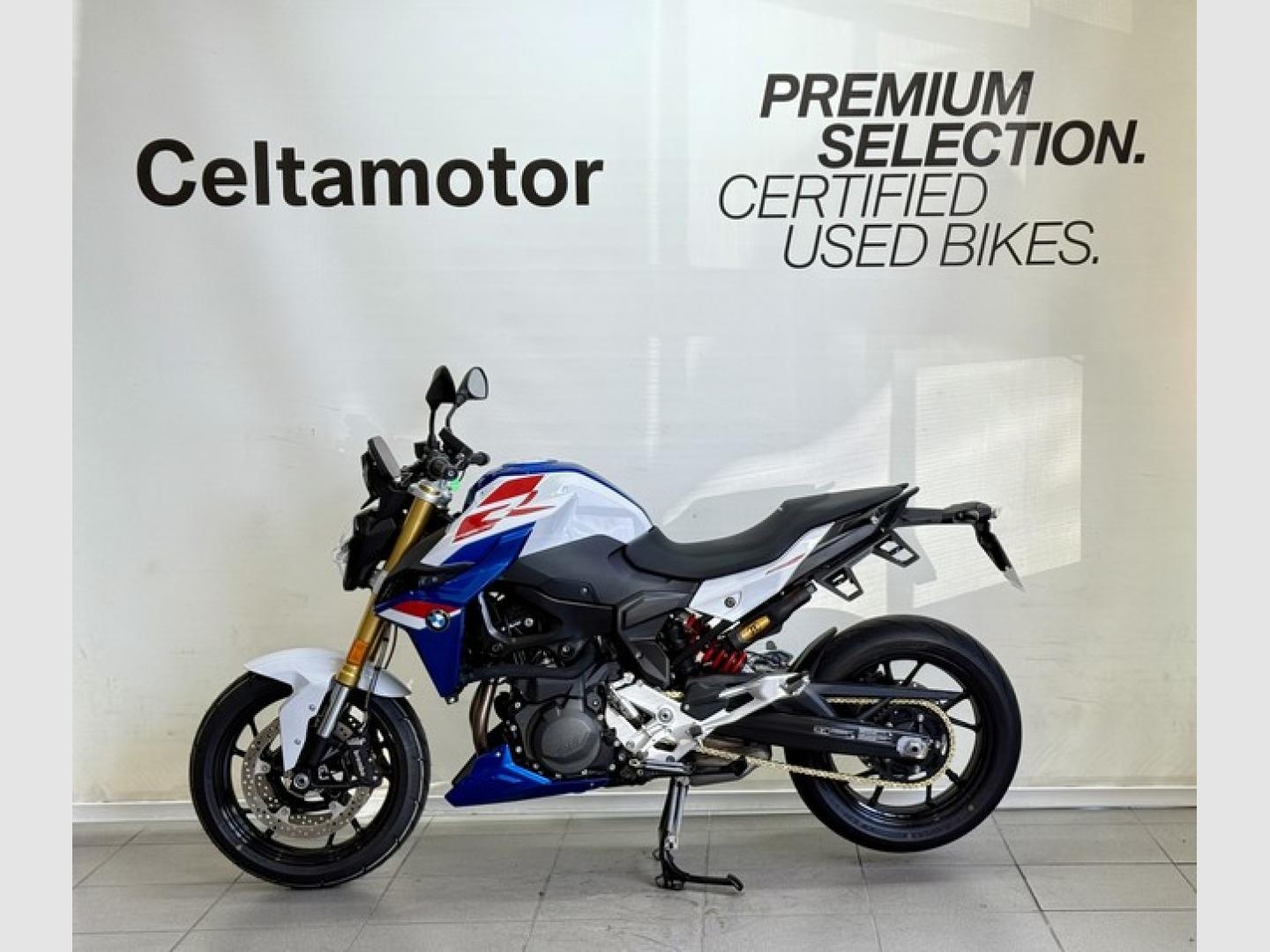 BMW F 900 R 