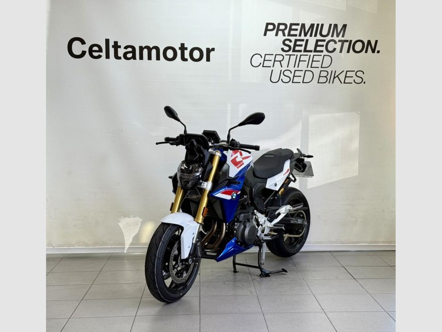 BMW F 900 R 
