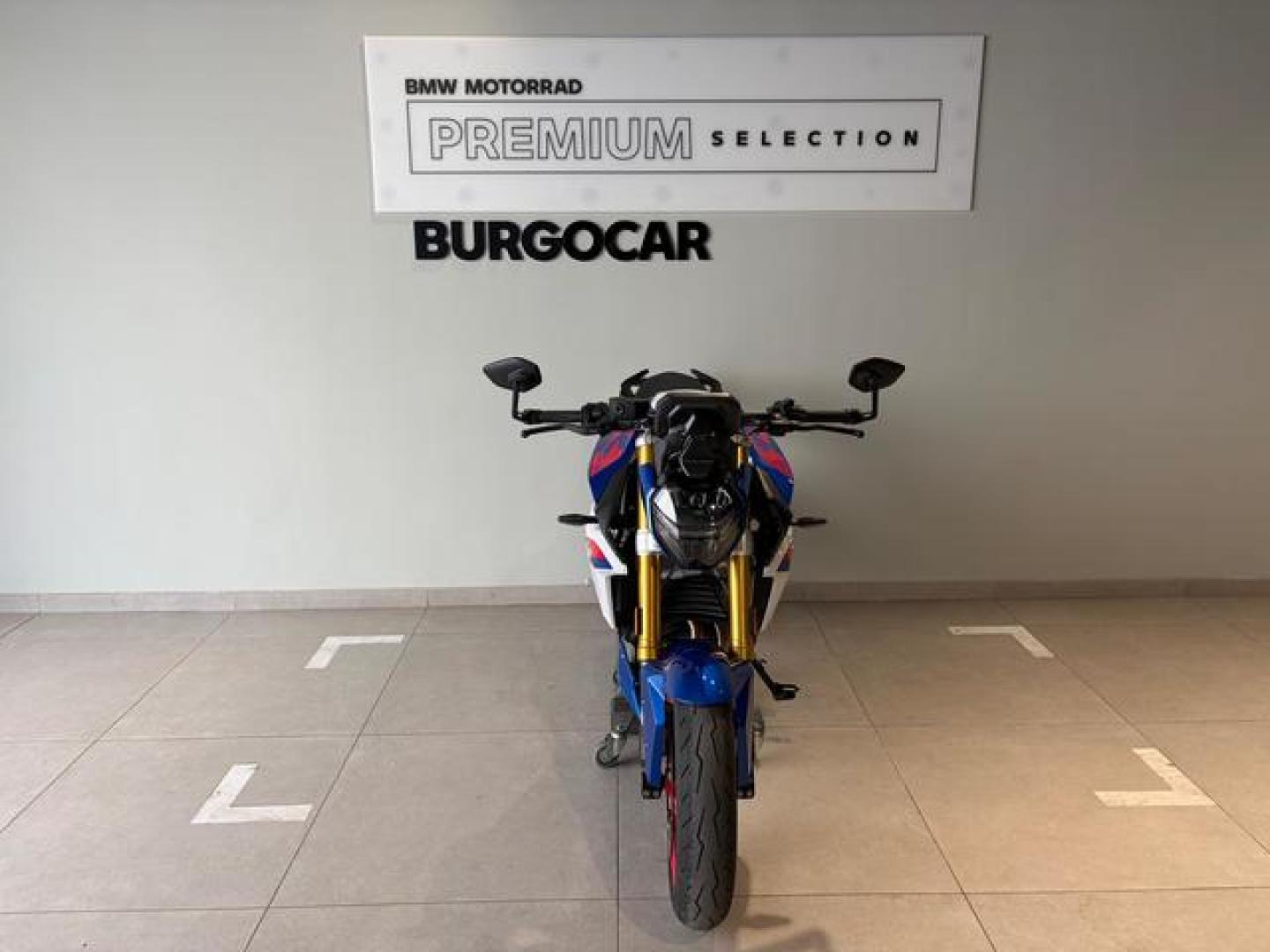 BMW F 900 R