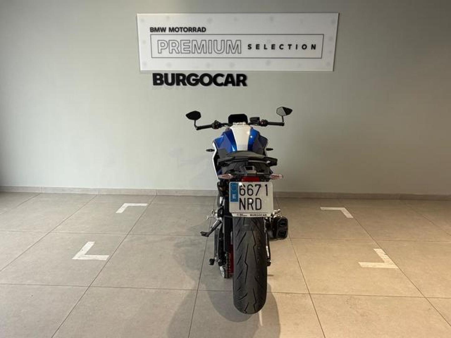 BMW F 900 R