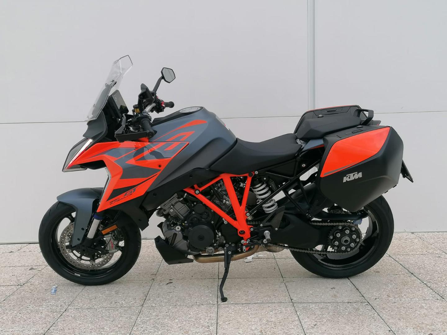 KTM 1290 Super Duke R Super Duke 1.3 GT