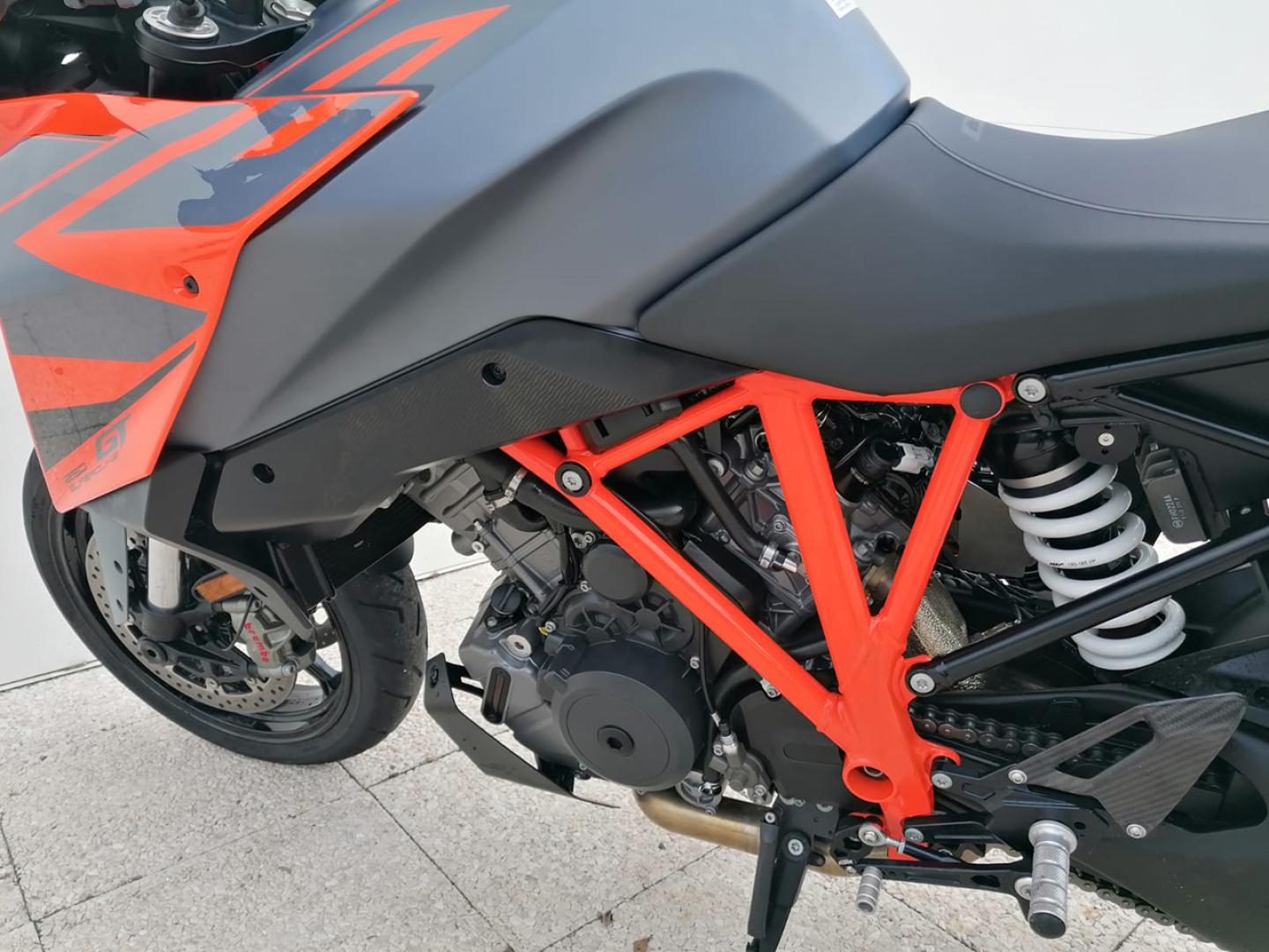 KTM 1290 Super Duke R Super Duke 1.3 GT