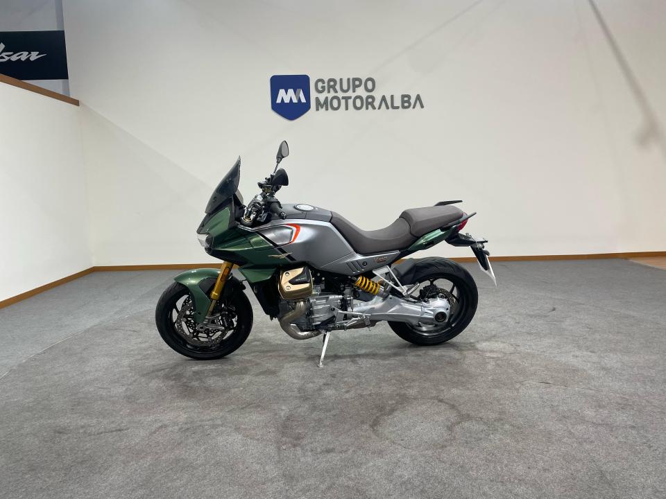 Moto Guzzi V