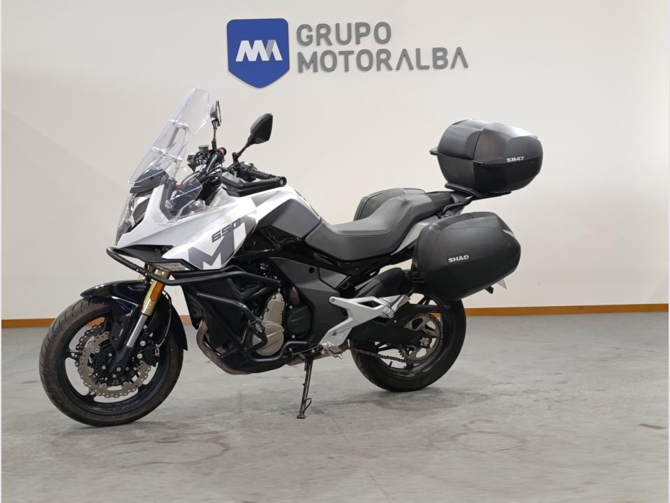 CFMOTO 650 MT