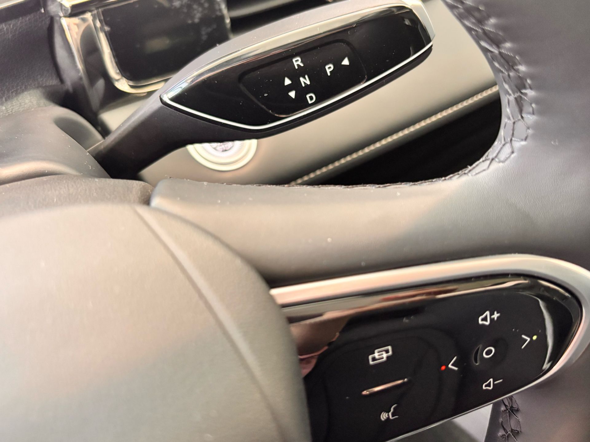 Omoda 5 MY25 - Premium 1.6 TGDI 108kW (145cv)