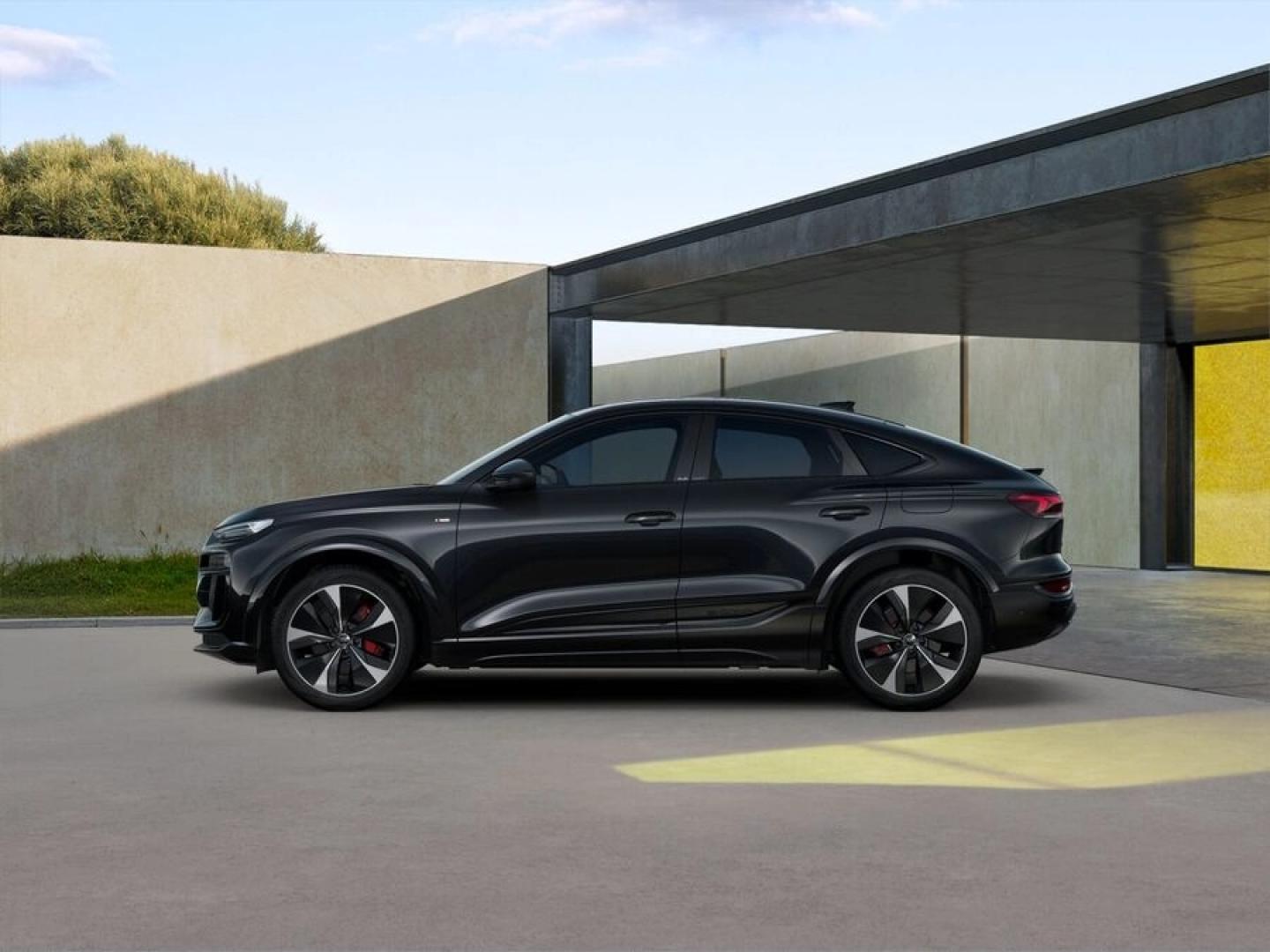 Audi Q6 e-tron Black Line Quattro