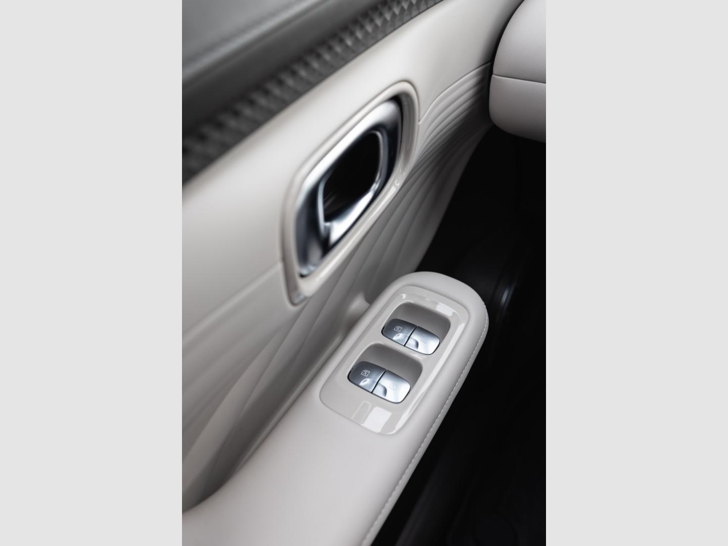 0 Aion UT Premium Eléctrico automático 4*2