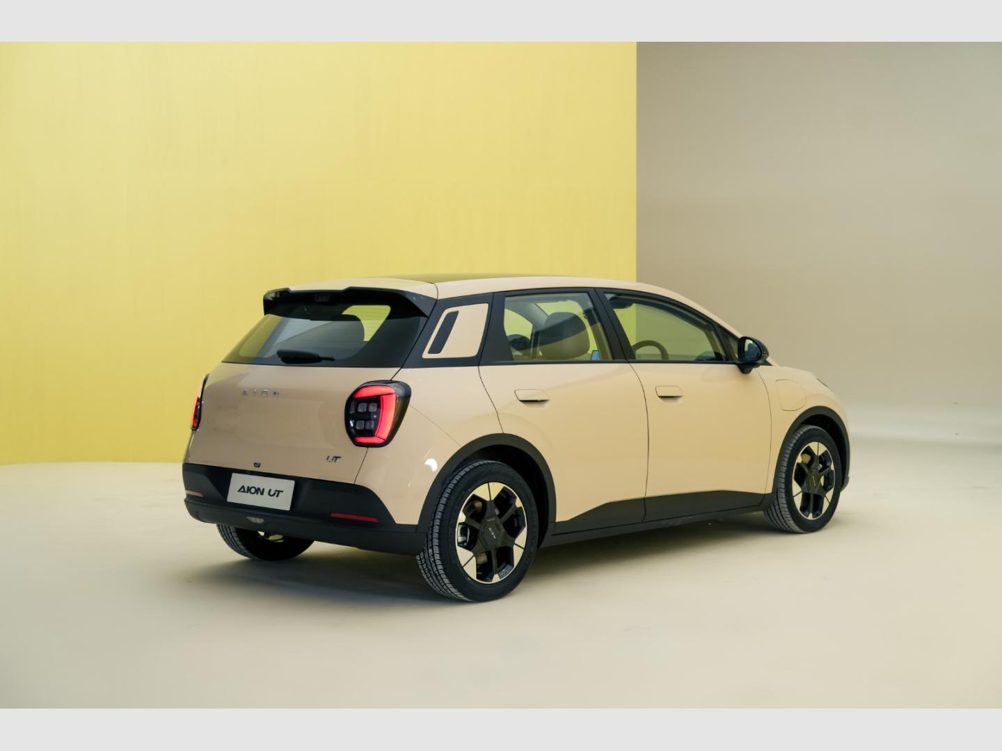 0 Aion UT Premium Eléctrico automático 4*2