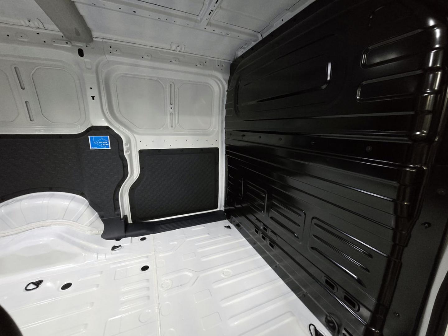 Kia PV5 Cargo L2H1 Long Range Plus