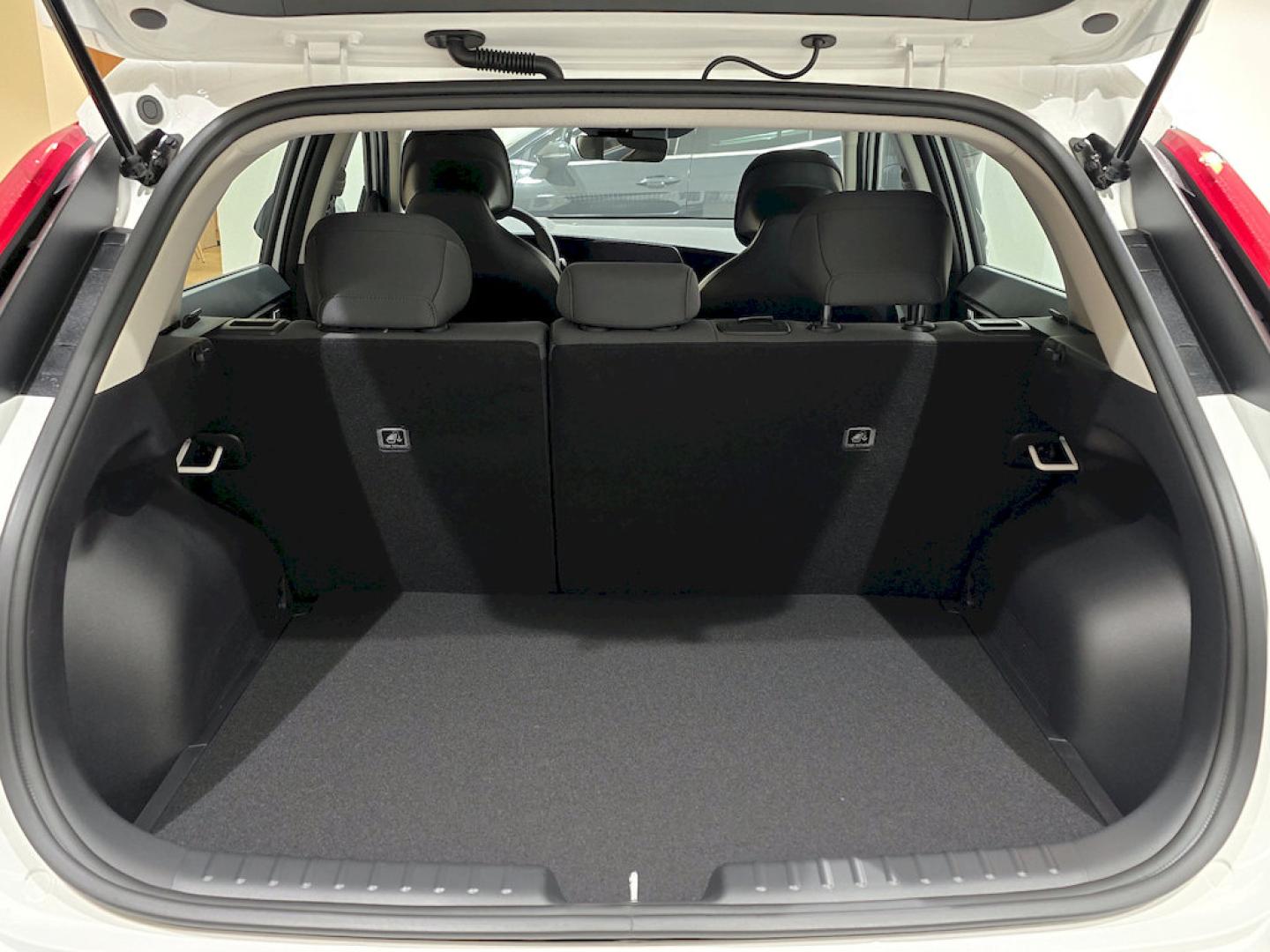 Kia Niro 1.6 GDi HEV 95kW (129CV) Concept