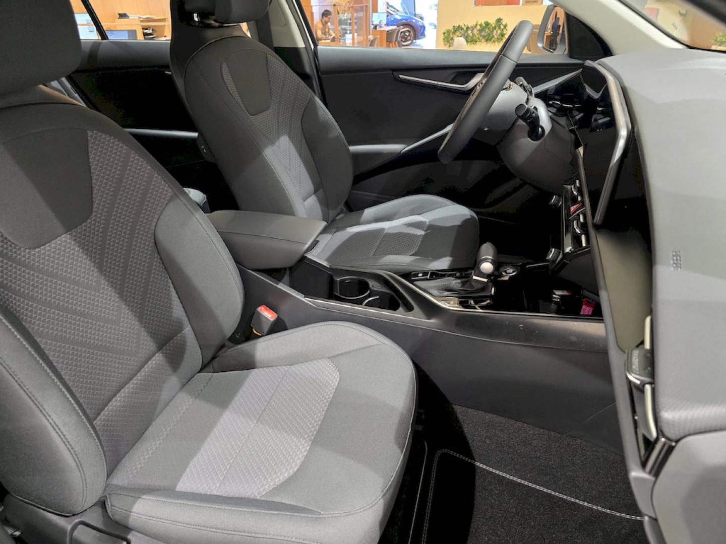 Kia Niro 1.6 GDi HEV 95kW (129CV) Concept