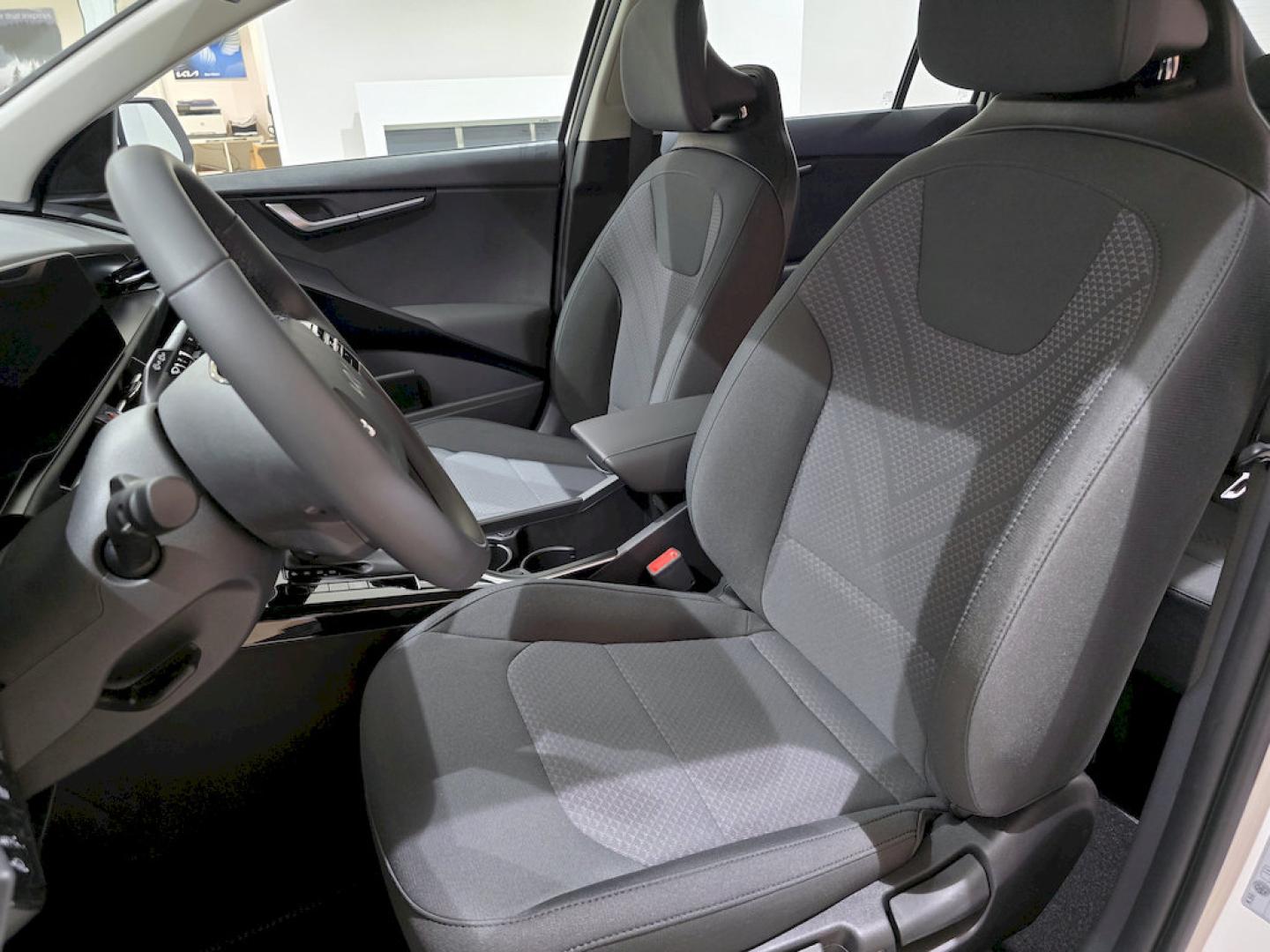 Kia Niro 1.6 GDi HEV 95kW (129CV) Concept