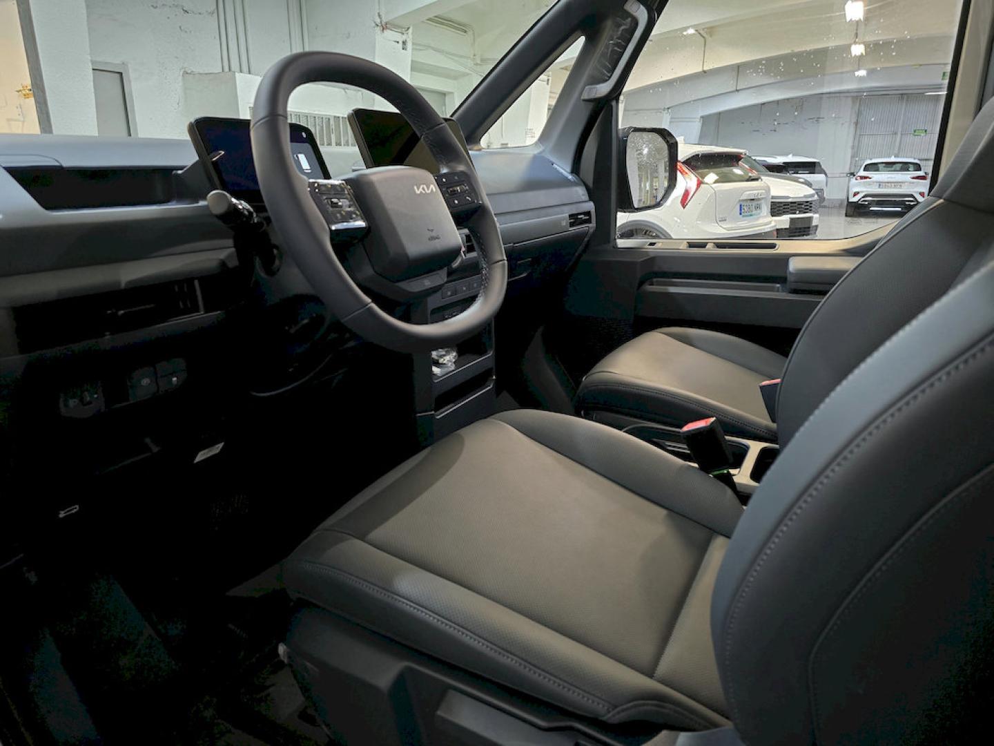 Kia PV5 Passenger L2H1 Long Range Plus