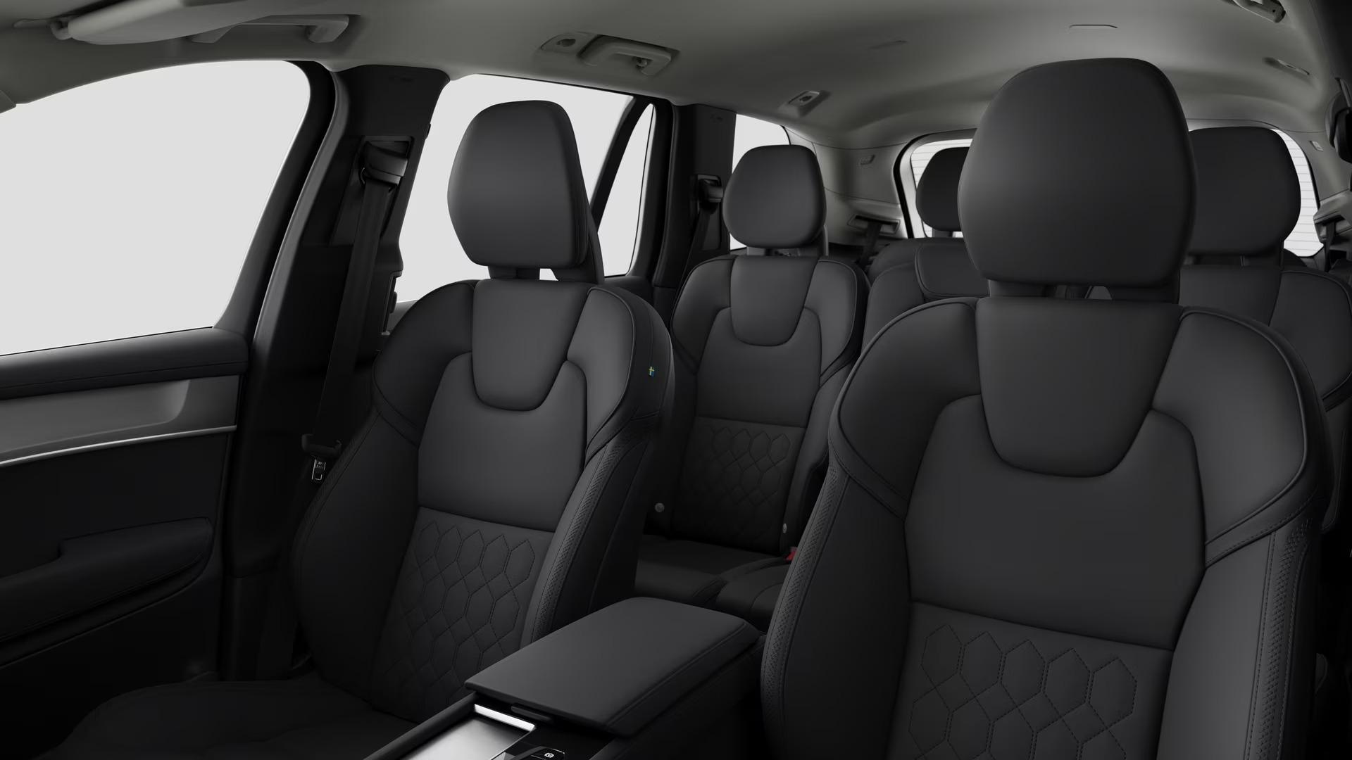 Volvo XC90 2.0 T8 AWD Core Recharge Auto