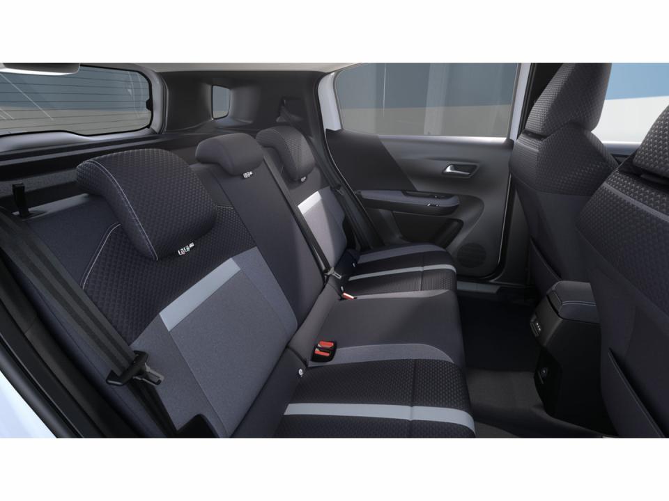 Opel Frontera 1.2T XHT Hybrid eDCT6 81kW GS