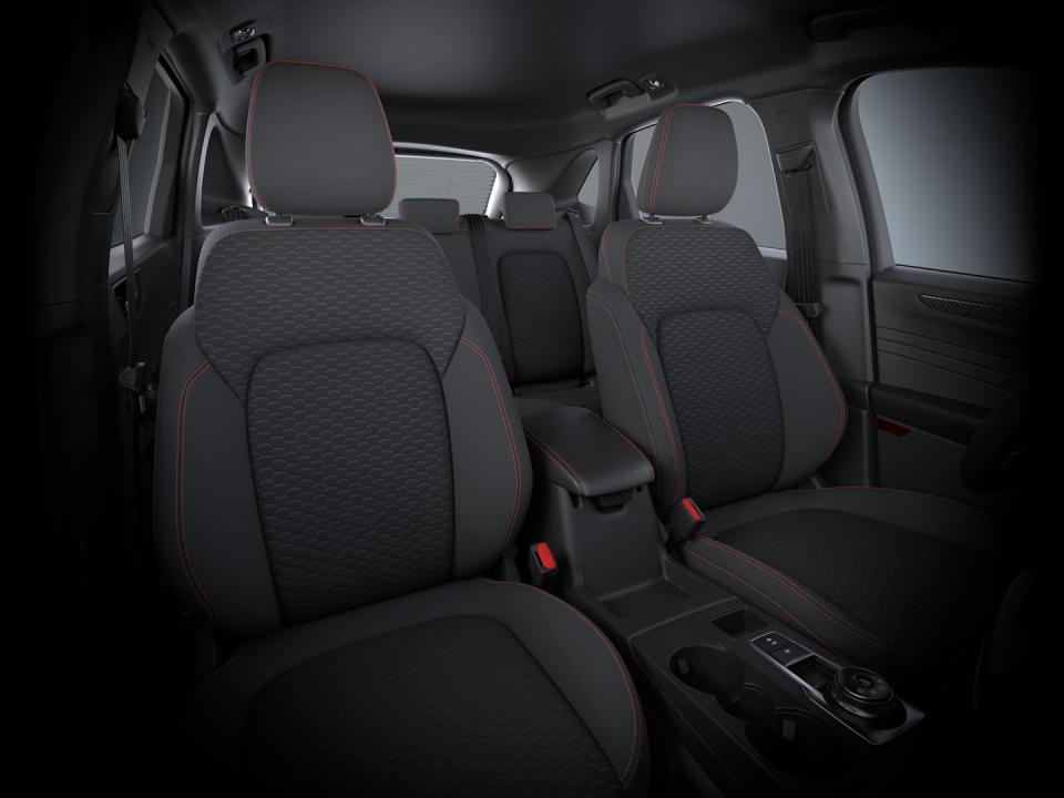 Ford Kuga ST-Line 2.5 Duratec FHEV 132kW Auto