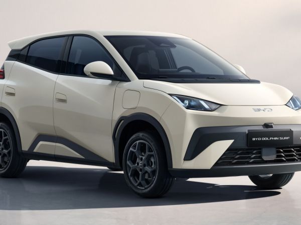 BYD Dolphin Surf