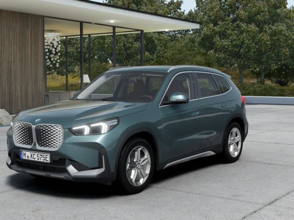 BMW iX1