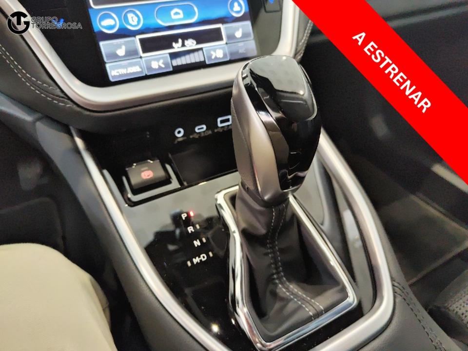 Subaru OUTBACK 2.5i Trek CVT Lineartronic AWD