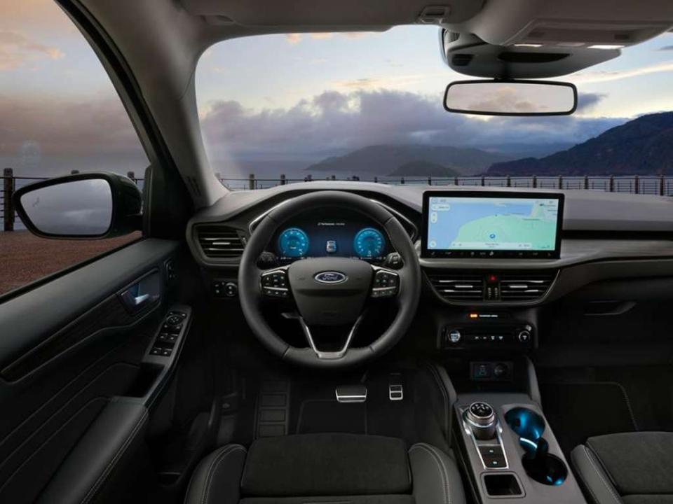 Ford Kuga Titanium 2.5 Duratec FHEV 132kW Auto