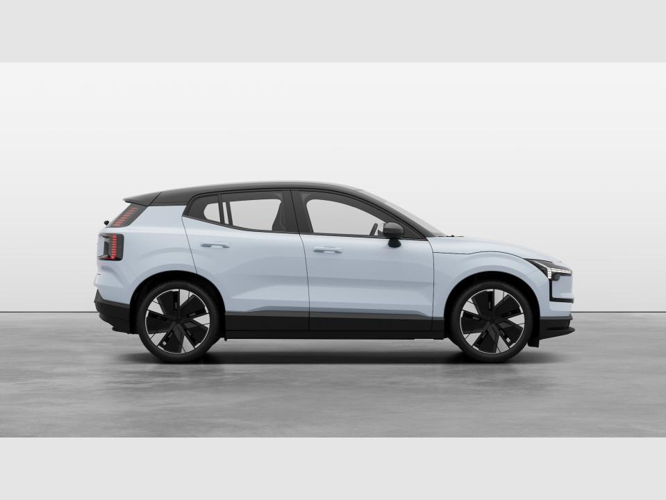 Volvo EX30 Single Motor Extended Range Plus Auto