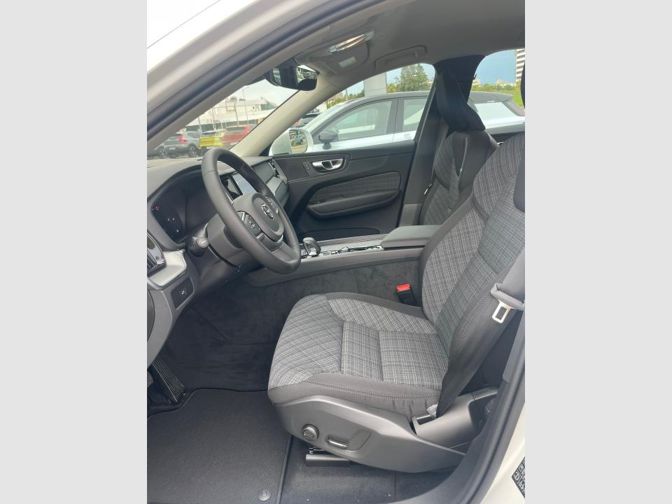 Volvo XC60 XC60 CORE B5 MILD HYBRID, GASOLINA