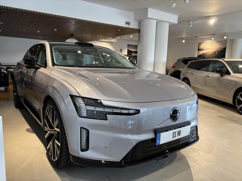 Volvo ES90 BEV 92KWH RECHARGE ULTRA 333 5P