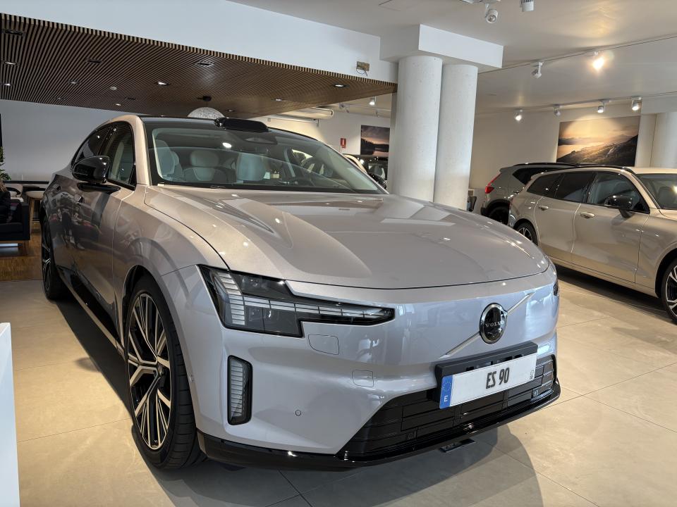 Volvo ES90 BEV 92KWH RECHARGE ULTRA 333 5P