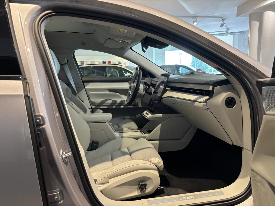 Volvo ES90 BEV 92KWH RECHARGE ULTRA 333 5P