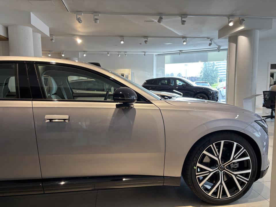 Volvo ES90 BEV 92KWH RECHARGE ULTRA 333 5P