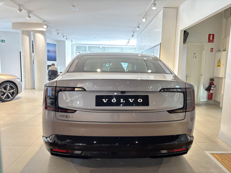 Volvo ES90 BEV 92KWH RECHARGE ULTRA 333 5P