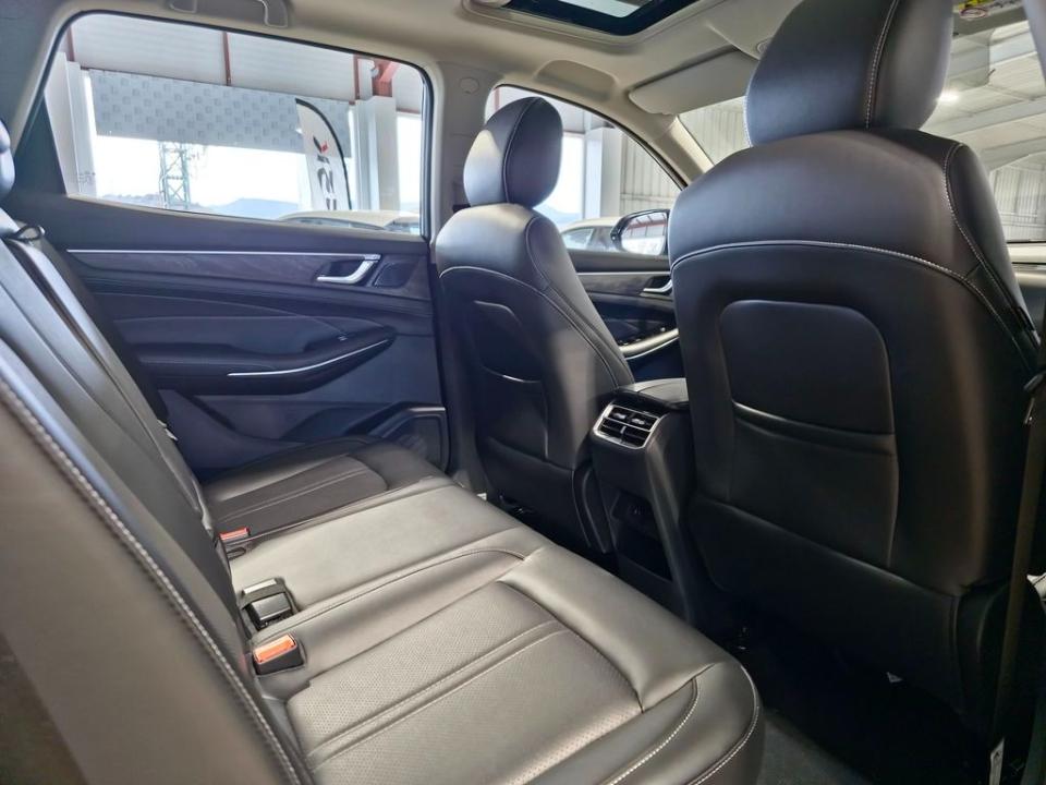 imagen swiper vehículo 9