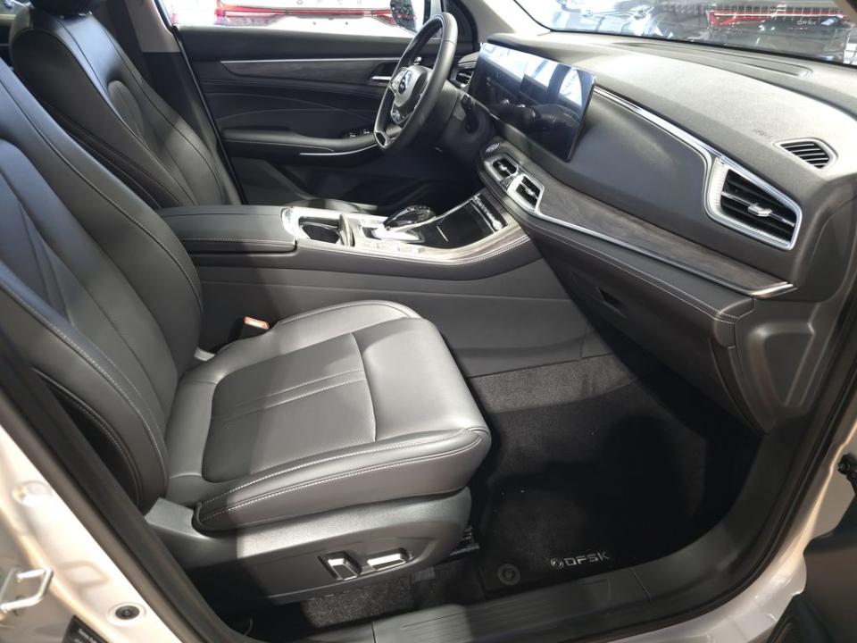 imagen swiper vehículo 6