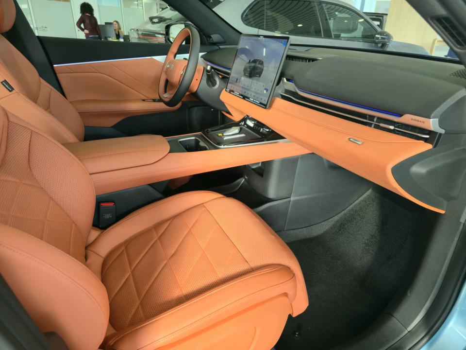 imagen swiper vehículo 7