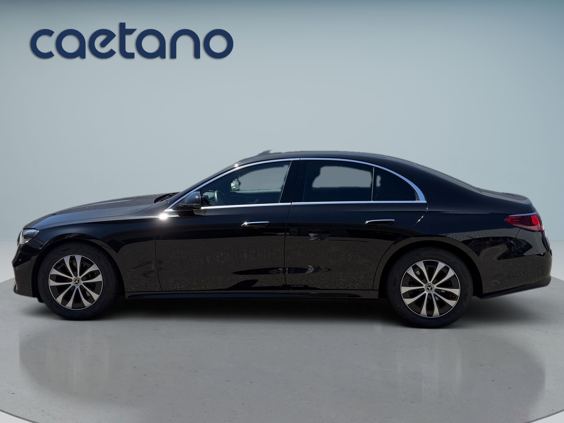 Mercedes-Benz Classe E 220 d Limousine — photo 4