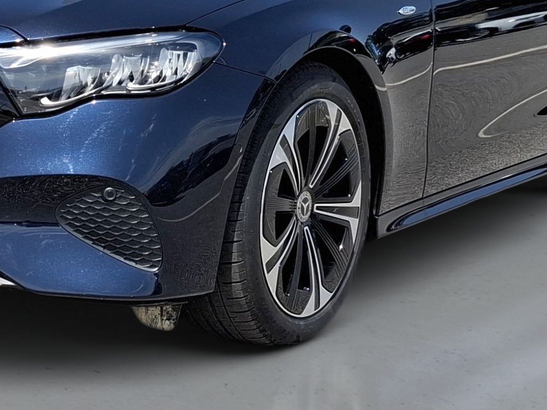 Mercedes-Benz Classe E 300 e Station Auto — photo 5