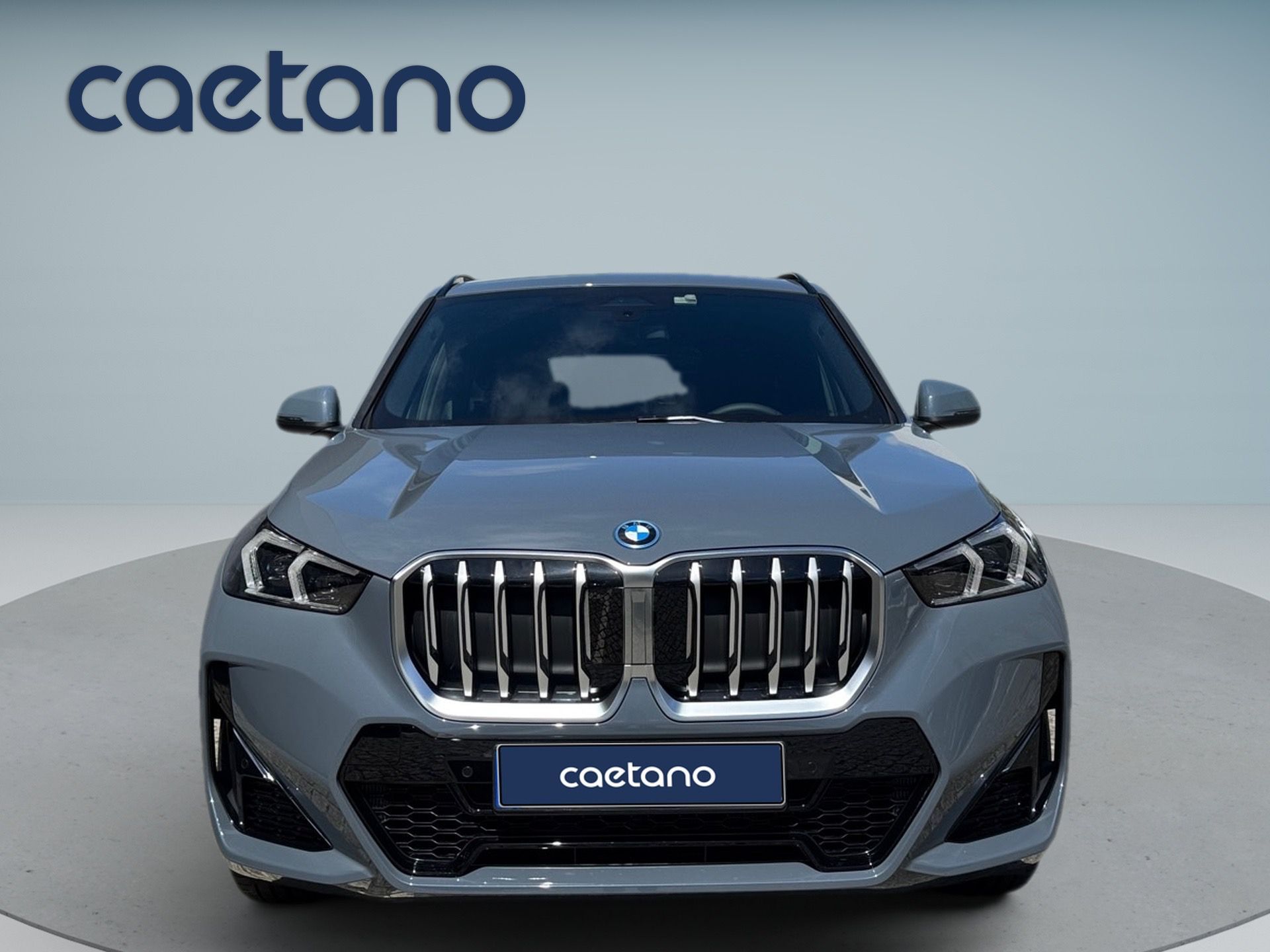 BMW X1 xDrive25e — photo 2