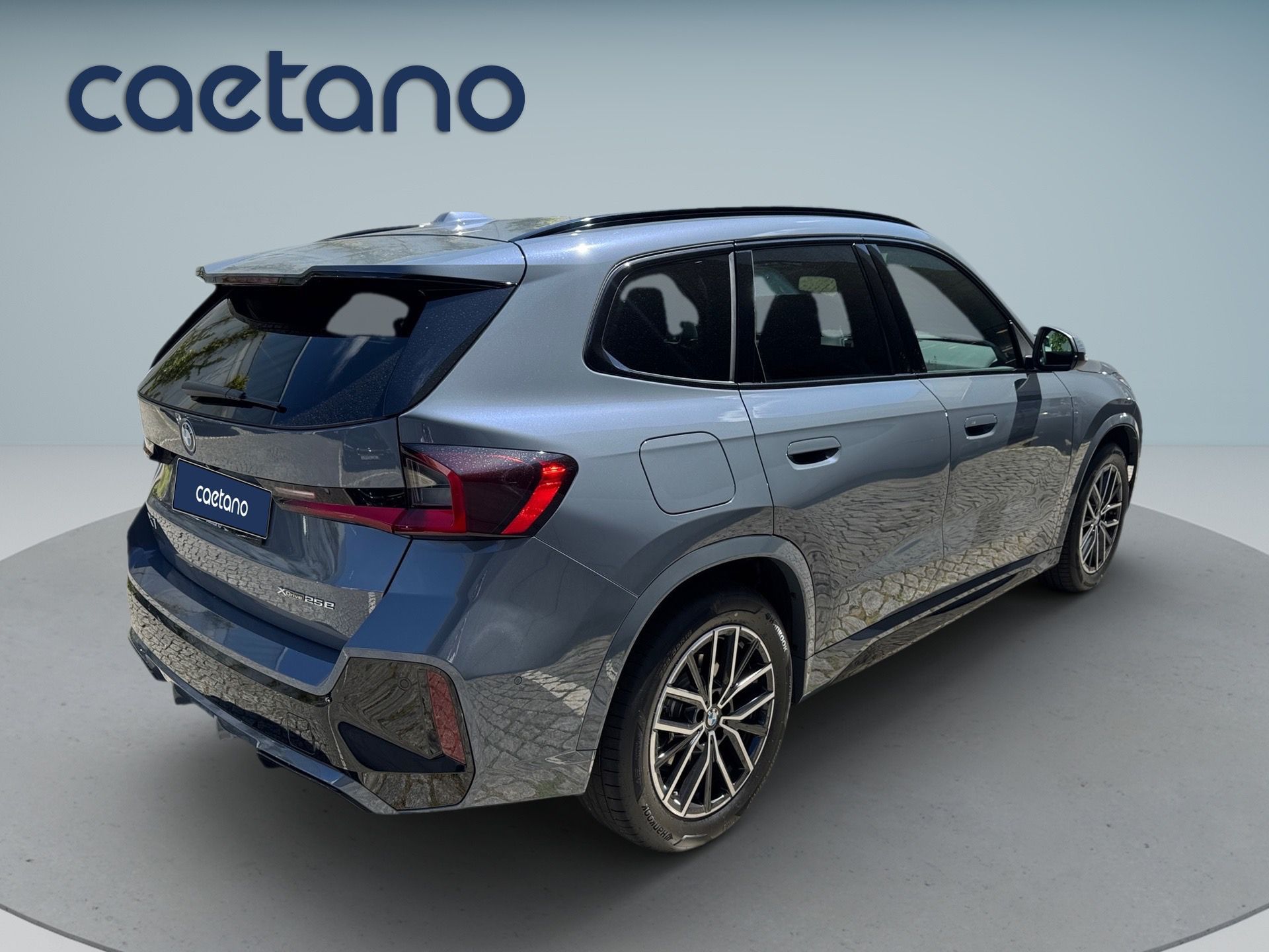 BMW X1 xDrive25e — photo 3