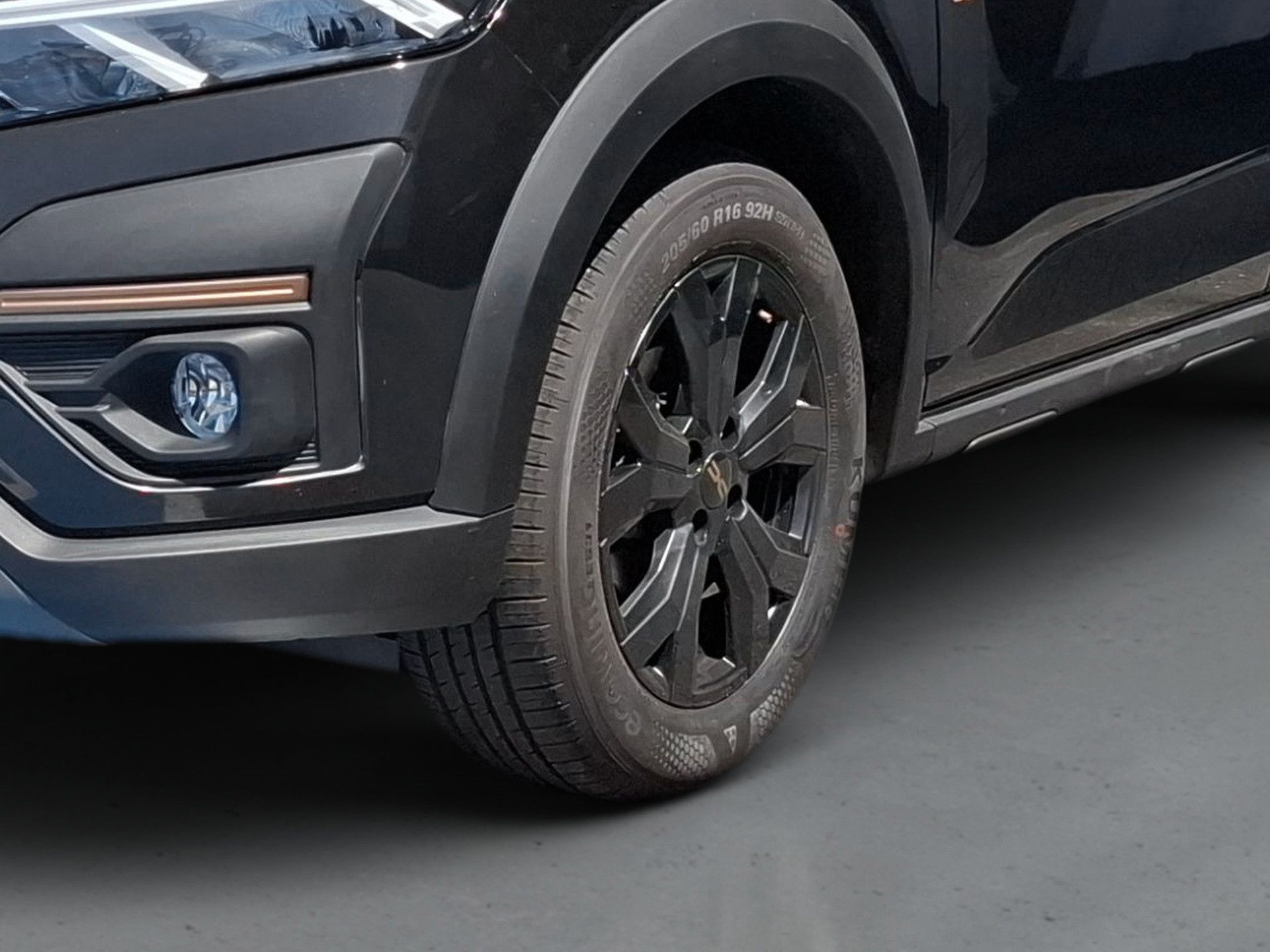 Dacia Sandero TCe 90 Stepway Extreme — photo 3