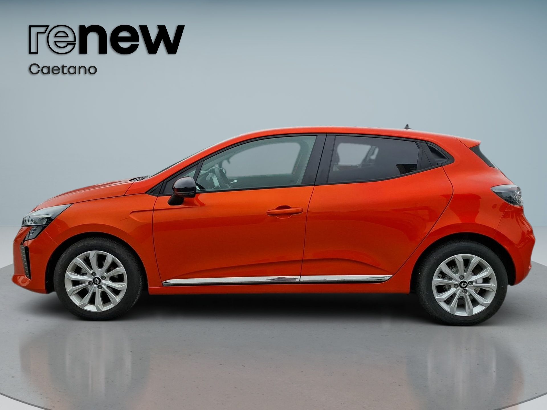 Renault Clio TCe 100 Bi-Fuel Evolution — photo 5